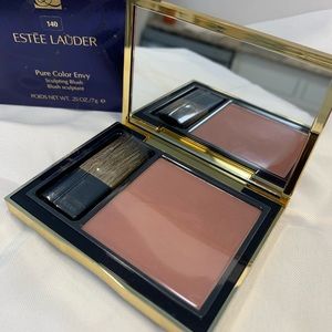 Ester Lauder Pure Color Envy Sculpting Blush